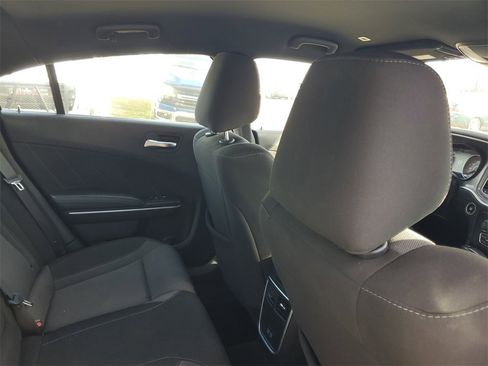 Used 2022 Dodge Charger SXT image 29