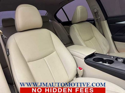 Used 2015 INFINITI Q50 Premium w/ Navigation Package image 21