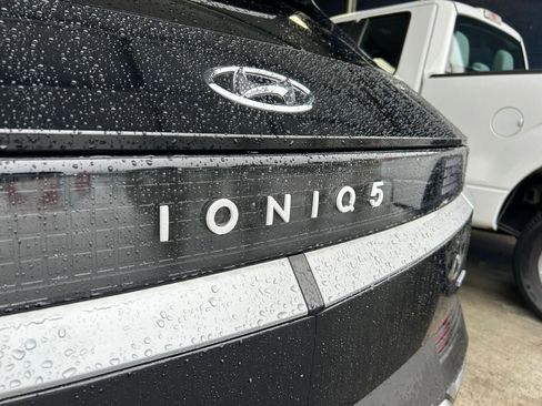 Certified 2024 Hyundai Ioniq 5 SEL AWD/4WD image 31