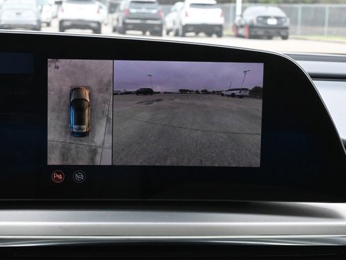 Certified 2024 Cadillac Lyriq Sport image 13