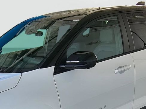 New 2026 Chevrolet Equinox LT image 8