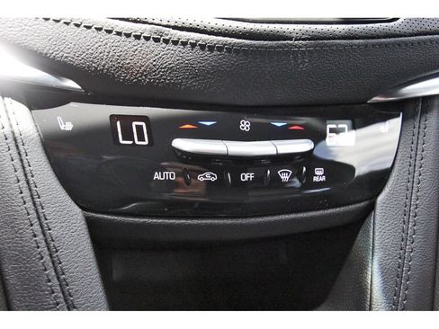New 2026 Cadillac XT5 Luxury AWD/4WD image 18