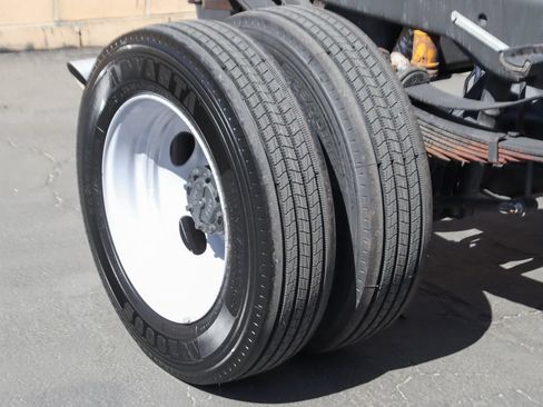 Used 2023 Ford F550 2WD Crew Cab Super Duty image 43