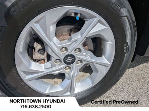 Used 2023 Hyundai Tucson SE image 40