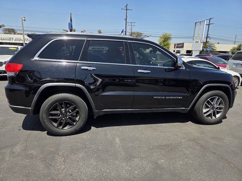 Used 2017 Jeep Grand Cherokee Limited w/ Luxury Group II RWD image 23