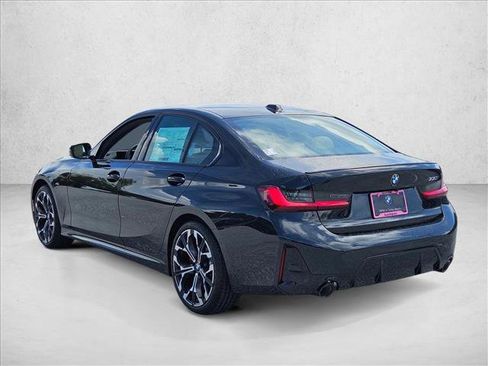 Used 2026 BMW 330i Sedan w/ M Sport Package RWD image 9
