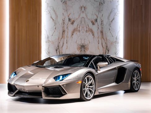 Used 2014 Lamborghini Aventador LP 700-4 image 1