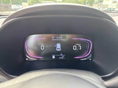 Used 2025 Kia Soul LX w/ LX Technology Package FWD image 39