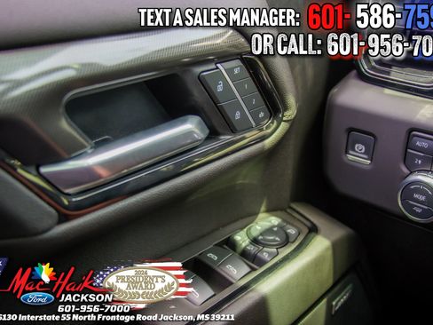 Used 2025 GMC Sierra 2500 AT4 w/ AT4 Premium Plus Package AWD/4WD image 15