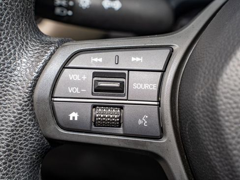 Used 2023 Honda HR-V LX image 29