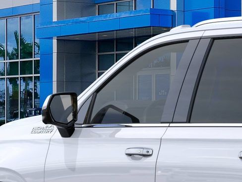 New 2026 Chevrolet Suburban High Country AWD/4WD image 12
