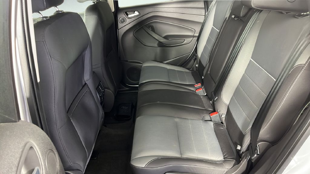 Used 2014 Ford Escape SE w/ Equipment Group 201A AWD/4WD image 16