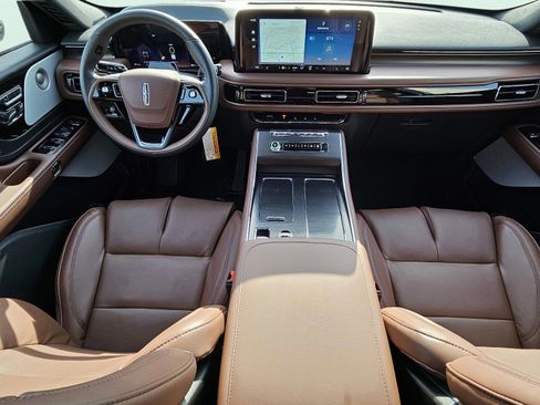 New 2026 Lincoln Aviator Reserve image 16
