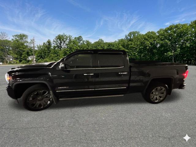 Used 2017 GMC Sierra 1500 Denali w/ Denali Ultimate Package AWD/4WD image 5