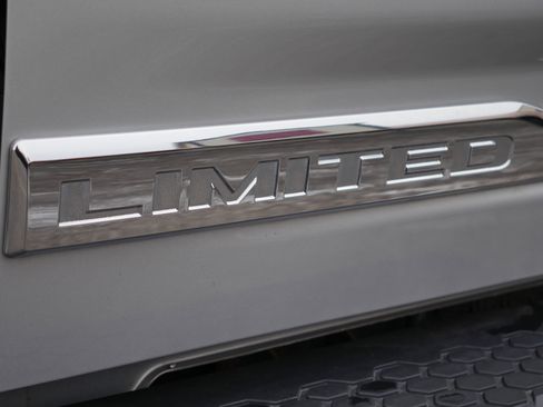 Used 2016 RAM 2500 Limited image 21