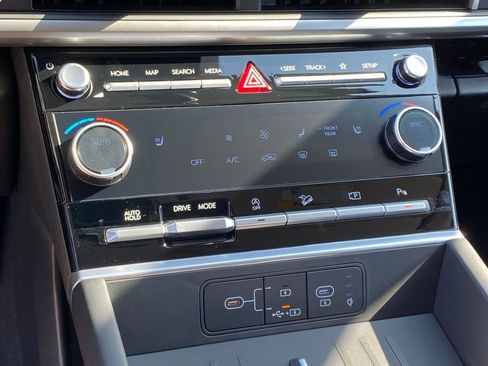 New 2026 Hyundai Santa Fe SEL FWD image 17