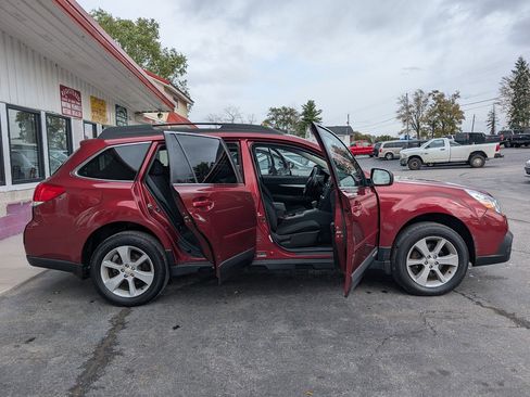 Used 2014 Subaru Outback 2.5i Premium image 16