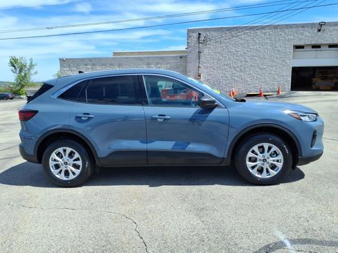 Used 2024 Ford Escape Active w/ Tech Pack #1 AWD/4WD image 7