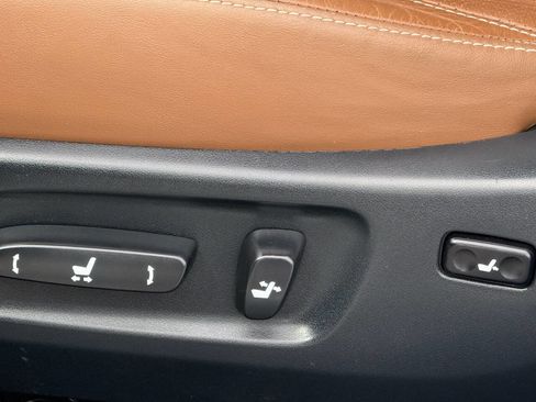 Used 2012 Lexus ES 350 w/ Touring Special Edition image 9