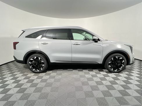 New 2026 Kia Sorento EX image 2
