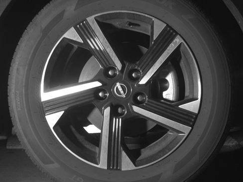 Used 2025 Nissan Sentra SV FWD image 16