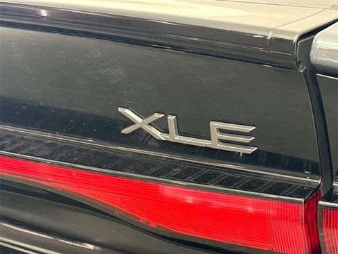 Certified 2024 Toyota Prius XLE image 11