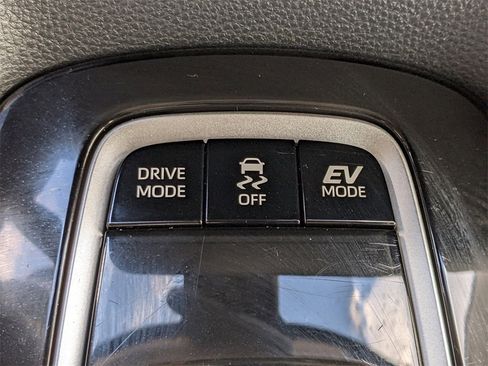 Used 2024 Toyota Corolla LE image 42