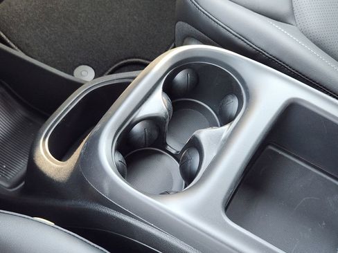 New 2026 Chrysler Pacifica Select image 15