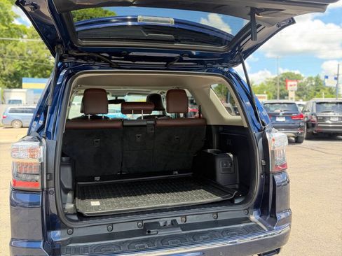Used 2016 Toyota 4Runner Limited AWD/4WD image 9