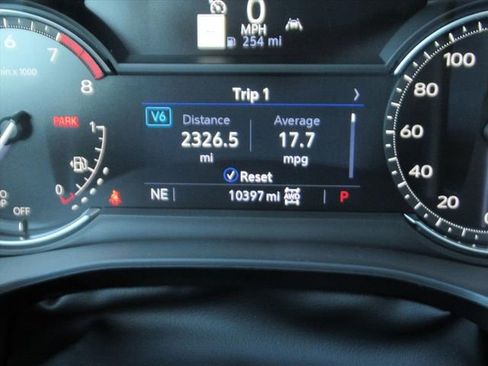 Used 2025 Cadillac XT6 Premium Luxury image 35