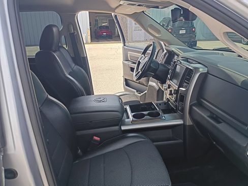 Used 2015 RAM 1500 Sport w/ Convenience Group AWD/4WD image 40