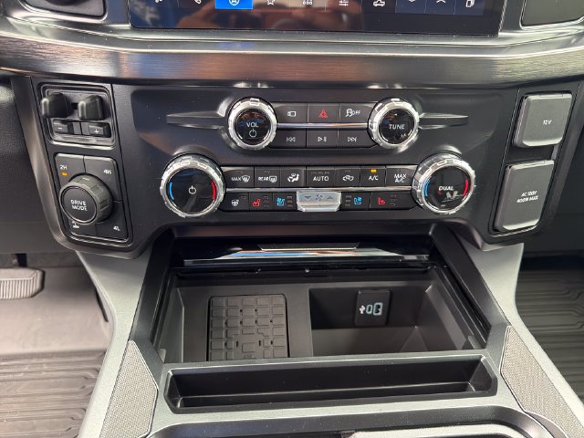 New 2026 Ford F350 Lariat w/ Black Appearance Package AWD/4WD image 31