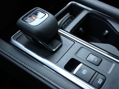 Certified 2022 Nissan Pathfinder SV image 20