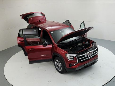 Used 2026 GMC Terrain Elevation image 15