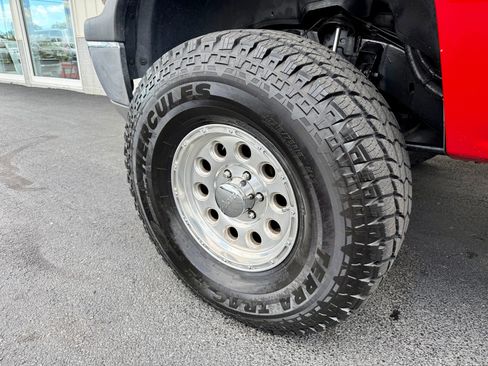 Used 2002 Chevrolet Silverado 1500 LS w/ Off-Road Chassis Pkg AWD/4WD image 12