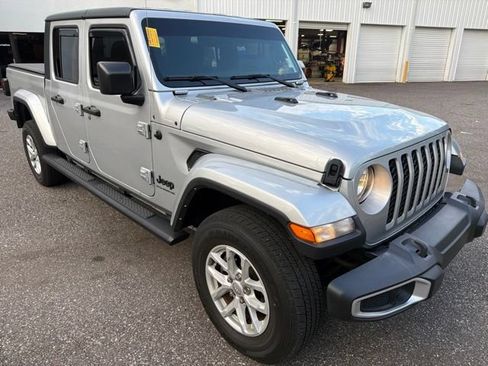 Used 2023 Jeep Gladiator Sport AWD/4WD image 1