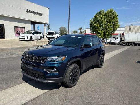 New 2026 Jeep Compass Latitude AWD/4WD image 1