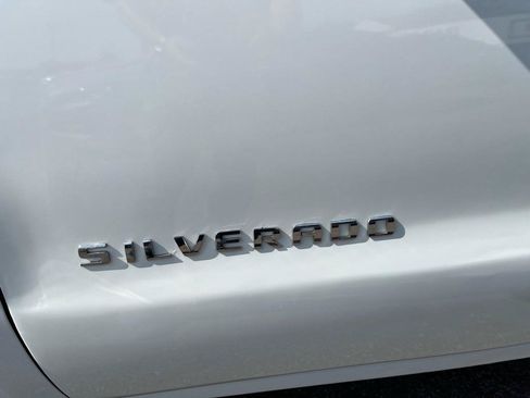 Used 2019 Chevrolet Silverado 1500 W/T w/ WT Convenience Package AWD/4WD image 18