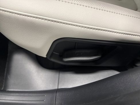 Used 2024 Hyundai Tucson Limited image 19