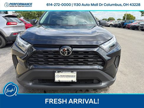 Used 2025 Toyota RAV4 LE AWD/4WD image 3