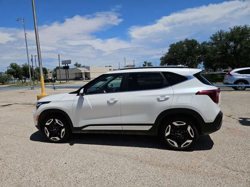 Used 2024 Kia Seltos SX w/ SX Sunroof Package AWD/4WD image 5