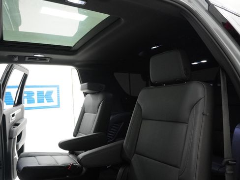 Used 2025 Chevrolet Tahoe LT w/ Comfort Package image 41