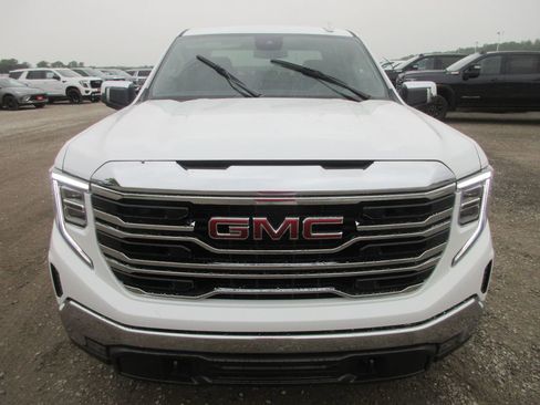 New 2026 GMC Sierra 1500 SLT AWD/4WD image 11