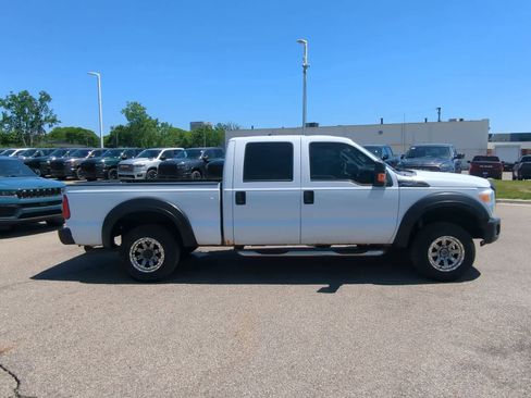 Used 2011 Ford F250 XLT AWD/4WD image 9