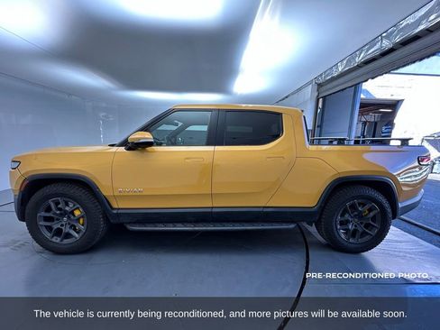 Used 2022 Rivian R1T Adventure image 2