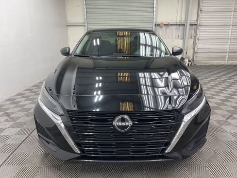 Used 2024 Nissan Altima 2.5 S FWD image 9