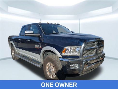 Used 2017 RAM 2500 Laramie image 2