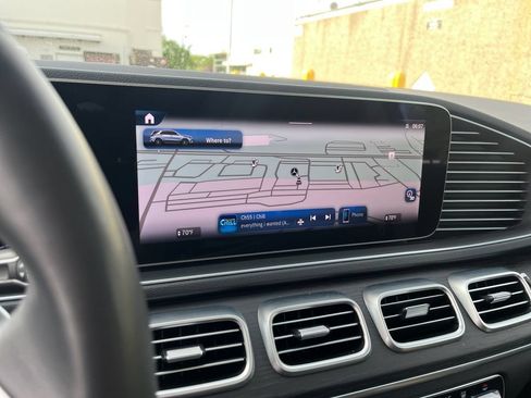 Used 2024 Mercedes-Benz GLE 450e 4MATIC image 23