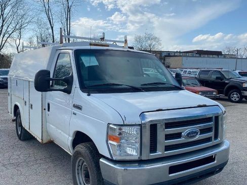 Used 2012 Ford E-350 and Econoline 350 Super Duty w/ Interior Upgrade Pkg image 1