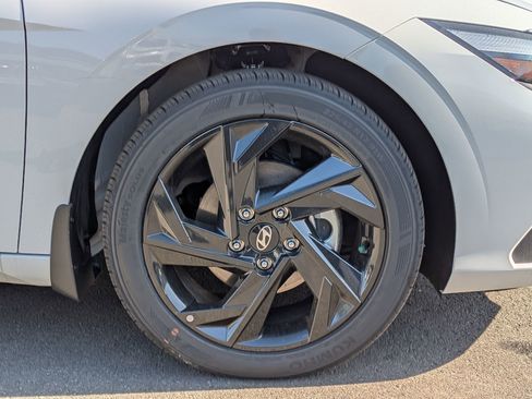 New 2026 Hyundai Elantra Sport image 7